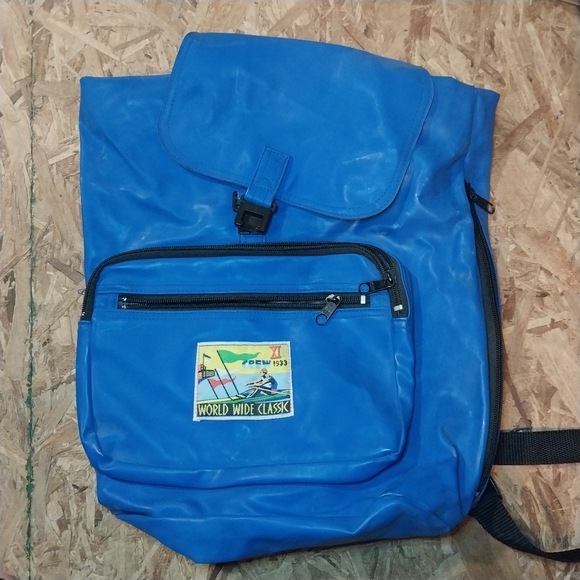 Vintage rubber backpack - Picture 1 of 9